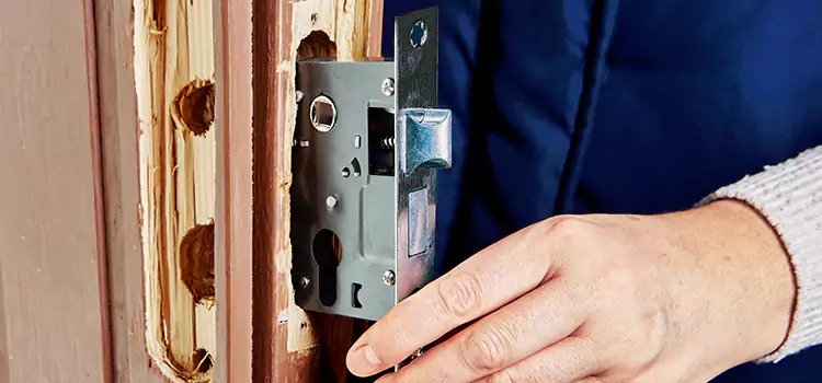 Garage Door Lock Replacement Bowmanville